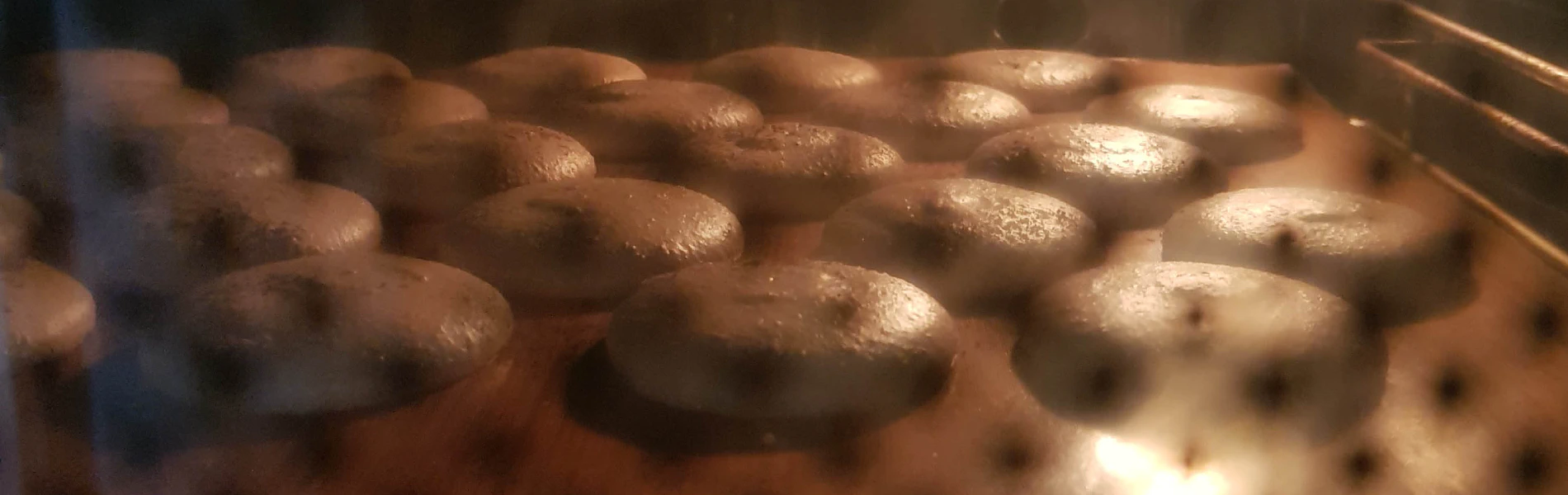 Крышечки макарун в духовке